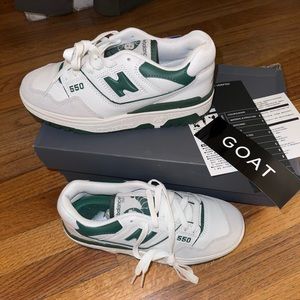 Brand new Never worn New Balance 550